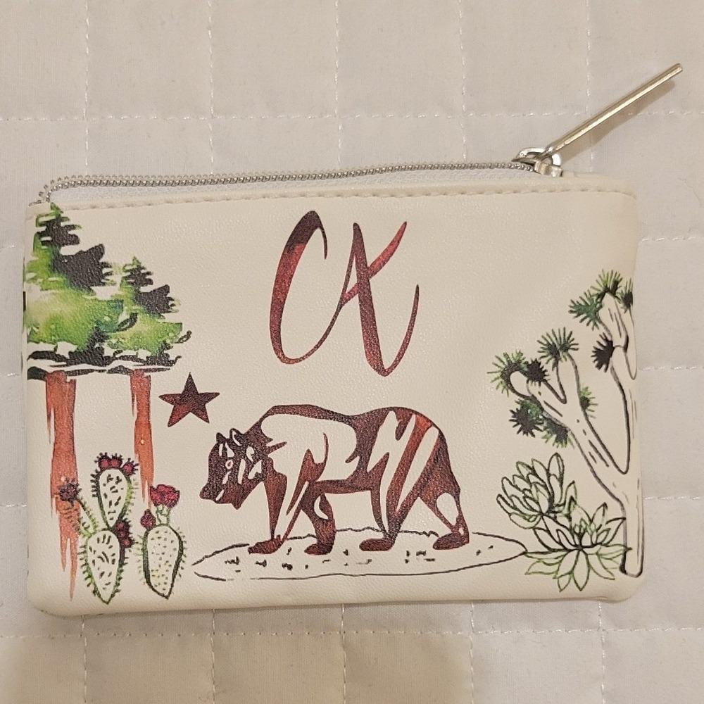 Starbucks California Local Collection Bear Poppy Coin Pouch Credit Card Holder
